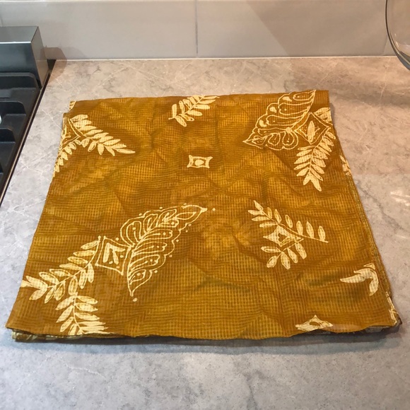 Bundle of 8 Fun Scarves - Picture 4 of 9